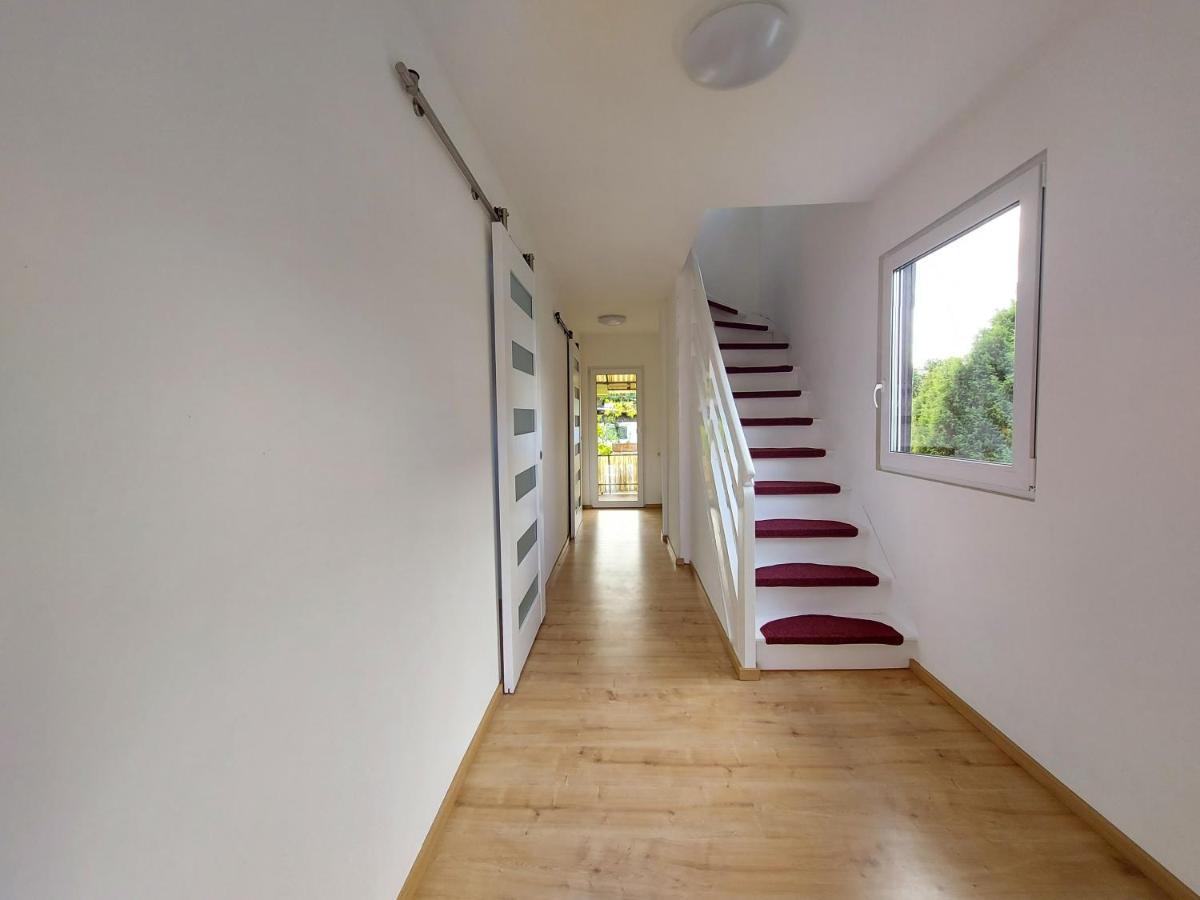 Ferienhaus Luise นอยชเตรลิทซ์ ภายนอก รูปภาพ